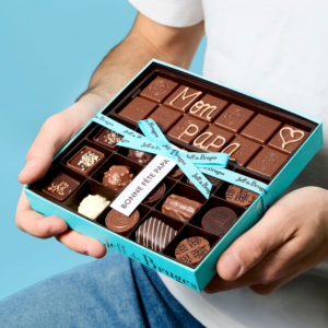 Boite 15 chocolats assortis et tablette chocolat au lait 38% personnalisée
