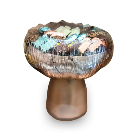 Coupe sur pied en verre marron