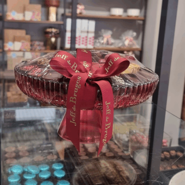 Coupe en verre sur pied avec 900 g de chocolat – Image 2