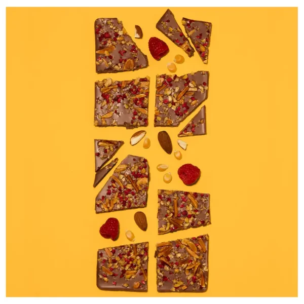 Écorce chocolat au lait, amandes, pépites de maïs et framboises – Image 4