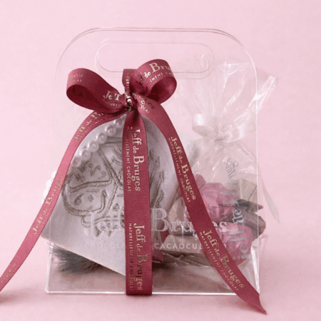 Sac en plexi avec Quran et chocolats avec 150g de chocolat